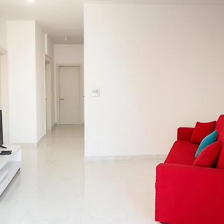 Guesthost - Penthouse With Jacuzzi In Gozo Island! Apartamento *
